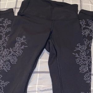 Lulu lemon yoga pants